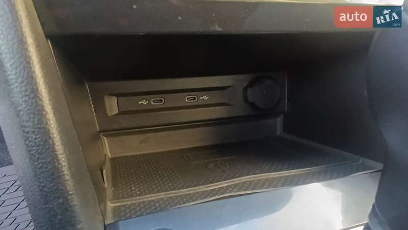 Внедорожник / Кроссовер Volkswagen Tiguan 2023 в Днепре