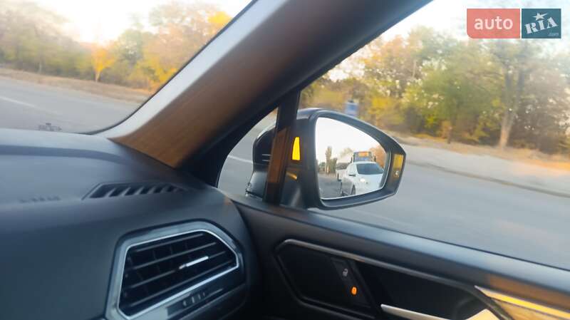 Внедорожник / Кроссовер Volkswagen Tiguan 2023 в Днепре