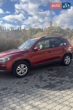 Позашляховик / Кросовер Volkswagen Tiguan 2015 в Львові