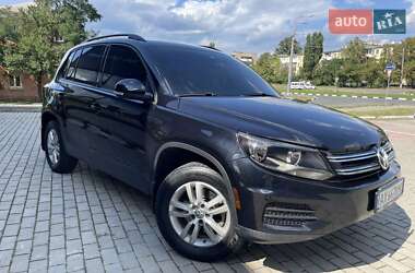 Внедорожник / Кроссовер Volkswagen Tiguan 2017 в Харькове
