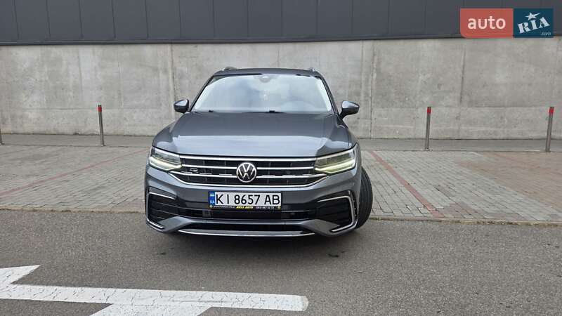 Внедорожник / Кроссовер Volkswagen Tiguan 2022 в Вишневом фото 9 Внедорожник / Кроссовер Volkswagen Tiguan 2022 в Вишневом