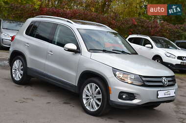 Внедорожник / Кроссовер Volkswagen Tiguan 2012 в 