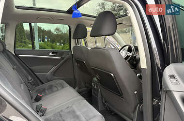 Внедорожник / Кроссовер Volkswagen Tiguan 2012 в 