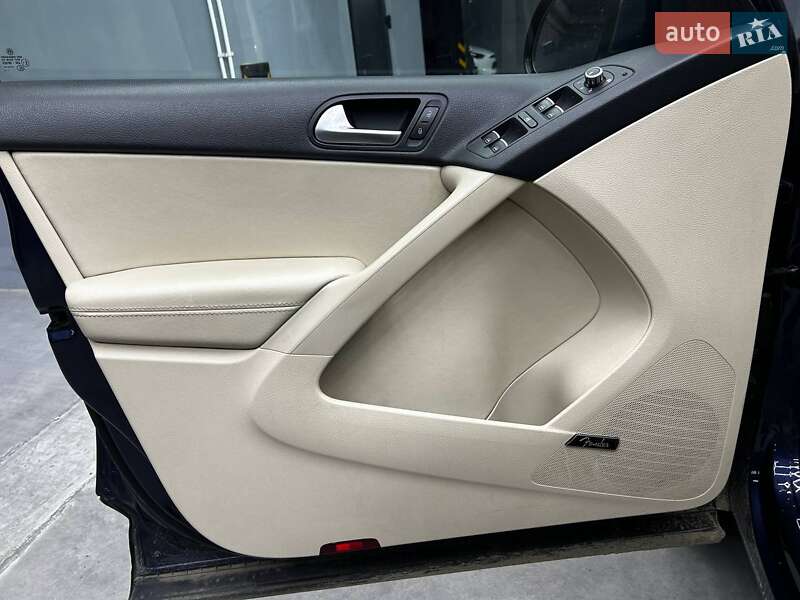 Внедорожник / Кроссовер Volkswagen Tiguan 2014 в Черновцах