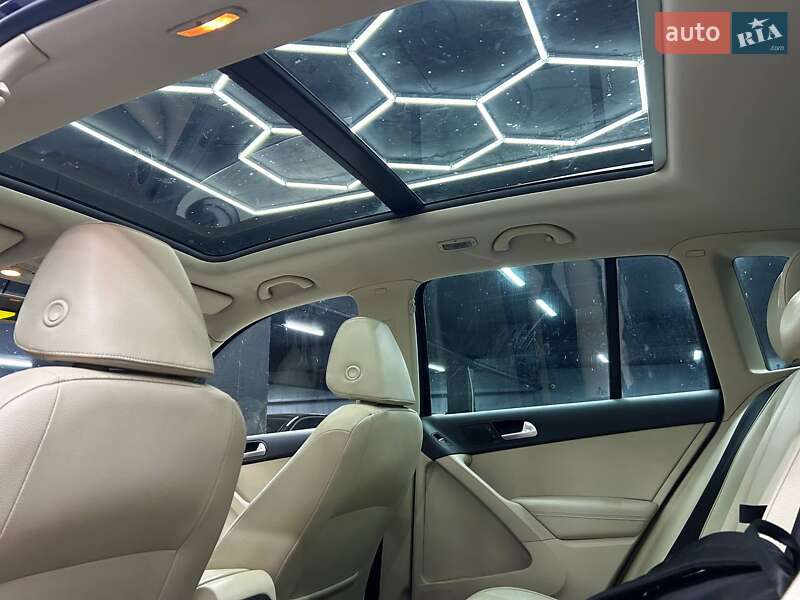 Внедорожник / Кроссовер Volkswagen Tiguan 2014 в Черновцах
