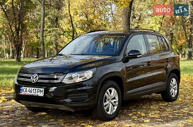Внедорожник / Кроссовер Volkswagen Tiguan 2016 в Киеве