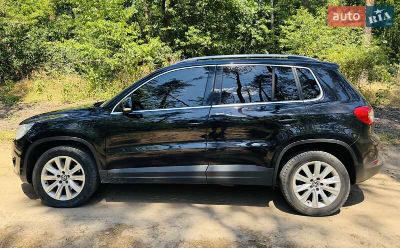 Внедорожник / Кроссовер Volkswagen Tiguan 2009 в Кропивницком