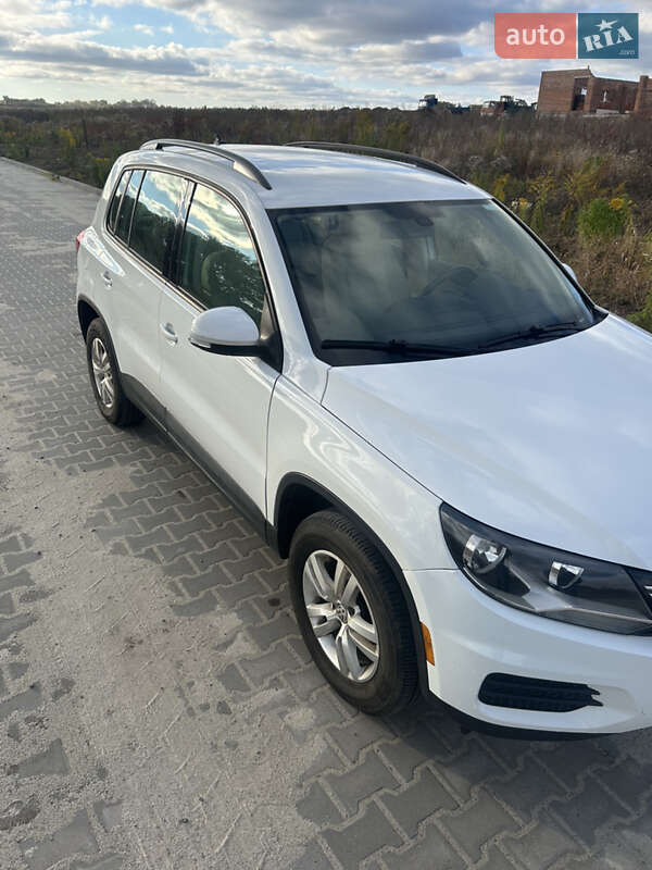 Внедорожник / Кроссовер Volkswagen Tiguan 2016 в Ровно фото 4 Внедорожник / Кроссовер Volkswagen Tiguan 2016 в Ровно