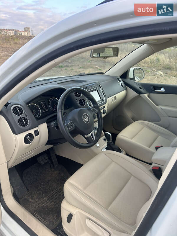 Внедорожник / Кроссовер Volkswagen Tiguan 2016 в Ровно фото 20 Внедорожник / Кроссовер Volkswagen Tiguan 2016 в Ровно