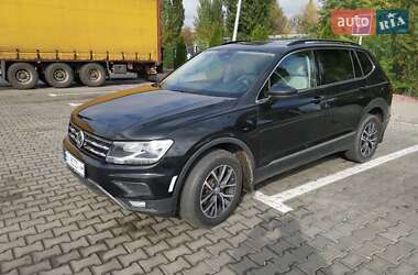 Внедорожник / Кроссовер Volkswagen Tiguan 2019 в Кременчуге