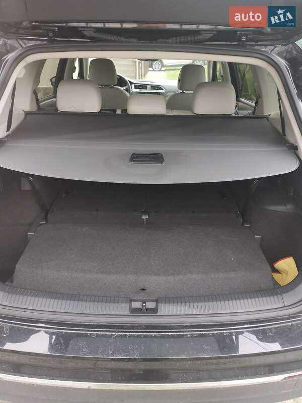 Внедорожник / Кроссовер Volkswagen Tiguan 2019 в Кременчуге