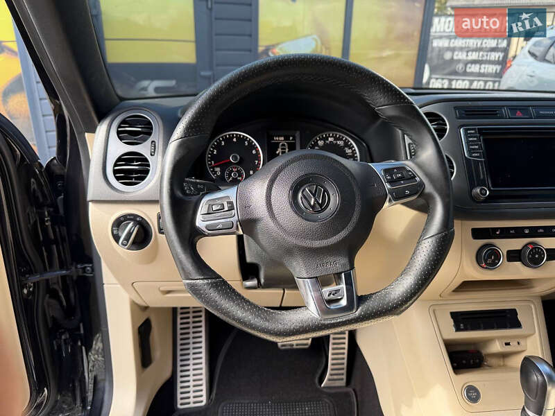 Позашляховик / Кросовер Volkswagen Tiguan 2015 в Стрию