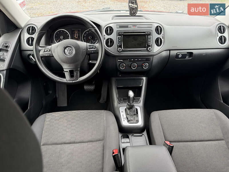 Внедорожник / Кроссовер Volkswagen Tiguan 2015 в Полтаве