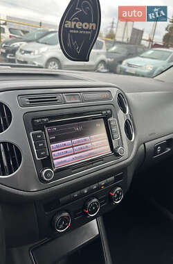 Внедорожник / Кроссовер Volkswagen Tiguan 2015 в 