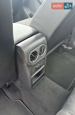 Внедорожник / Кроссовер Volkswagen Tiguan 2015 в 