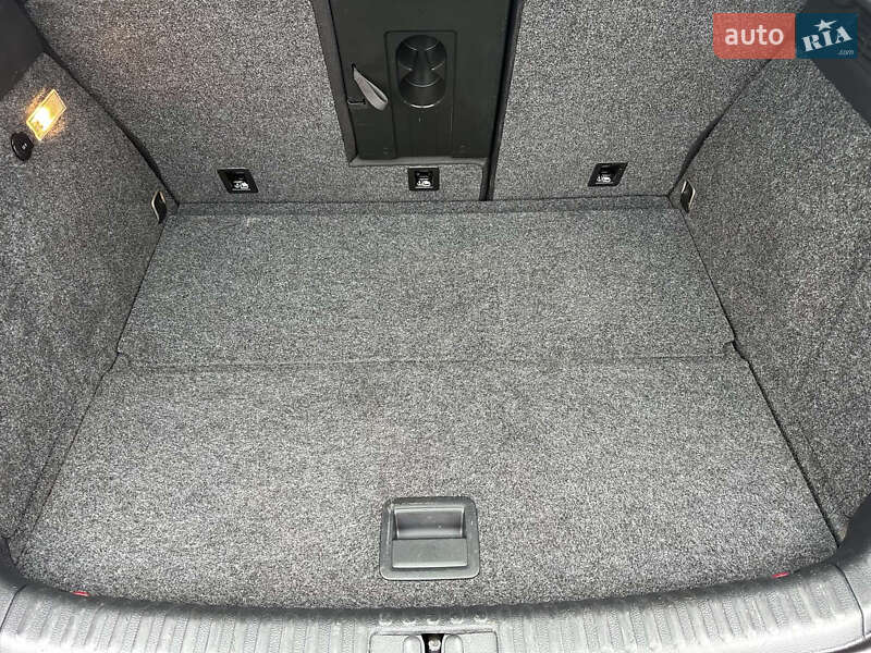 Внедорожник / Кроссовер Volkswagen Tiguan 2015 в Полтаве