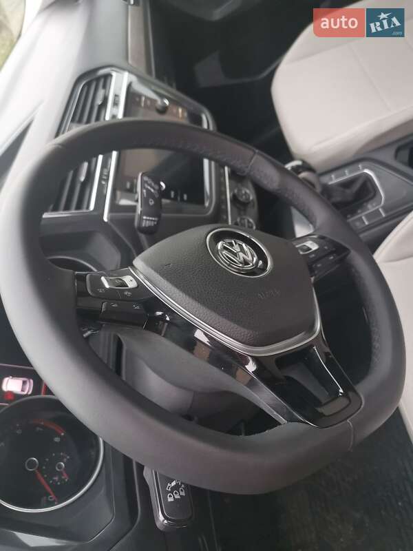 Внедорожник / Кроссовер Volkswagen Tiguan 2019 в Кременчуге