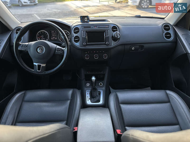 Позашляховик / Кросовер Volkswagen Tiguan 2016 в Шептицькому