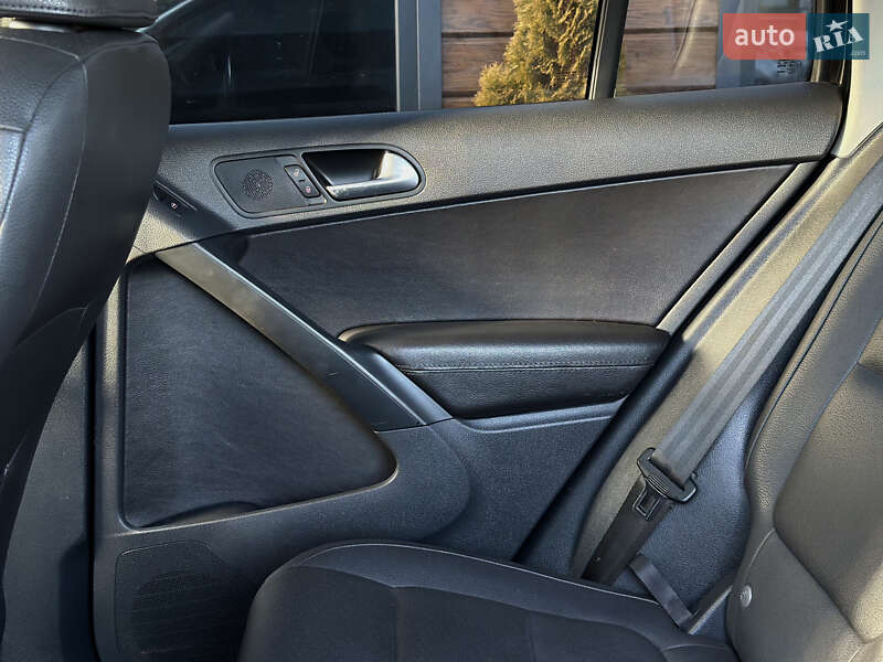 Позашляховик / Кросовер Volkswagen Tiguan 2016 в Шептицькому