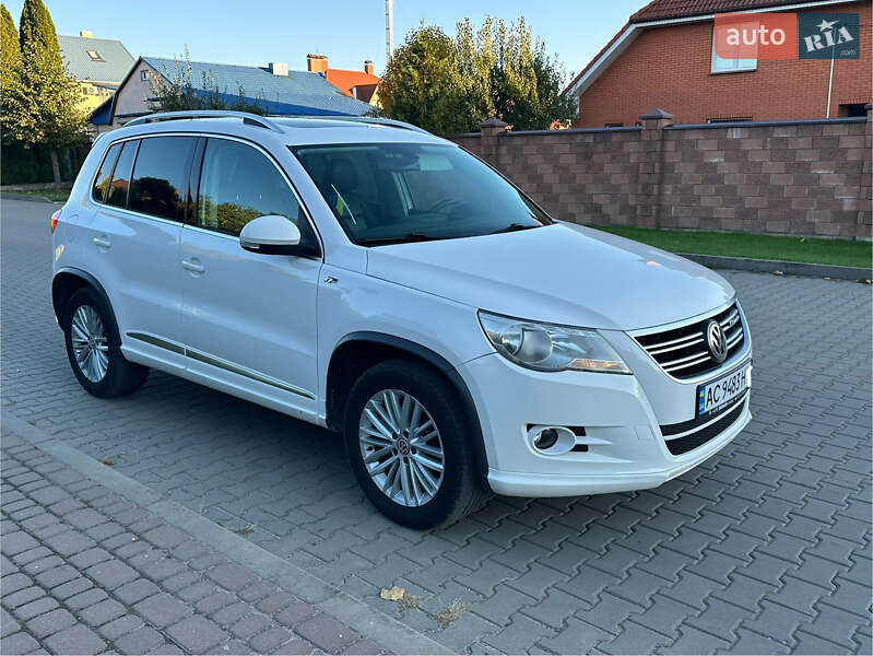 Позашляховик / Кросовер Volkswagen Tiguan 2010 в Луцьку фото 3 Позашляховик / Кросовер Volkswagen Tiguan 2010 в Луцьку
