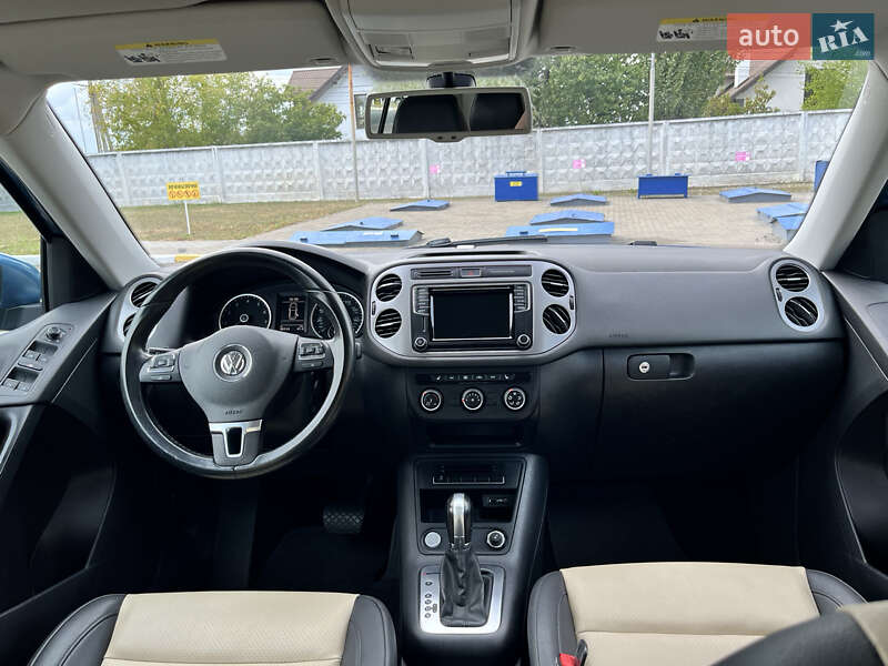 Позашляховик / Кросовер Volkswagen Tiguan 2016 в Василькові