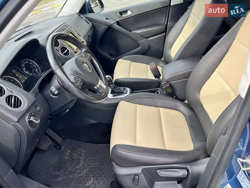 Позашляховик / Кросовер Volkswagen Tiguan 2016 в Василькові