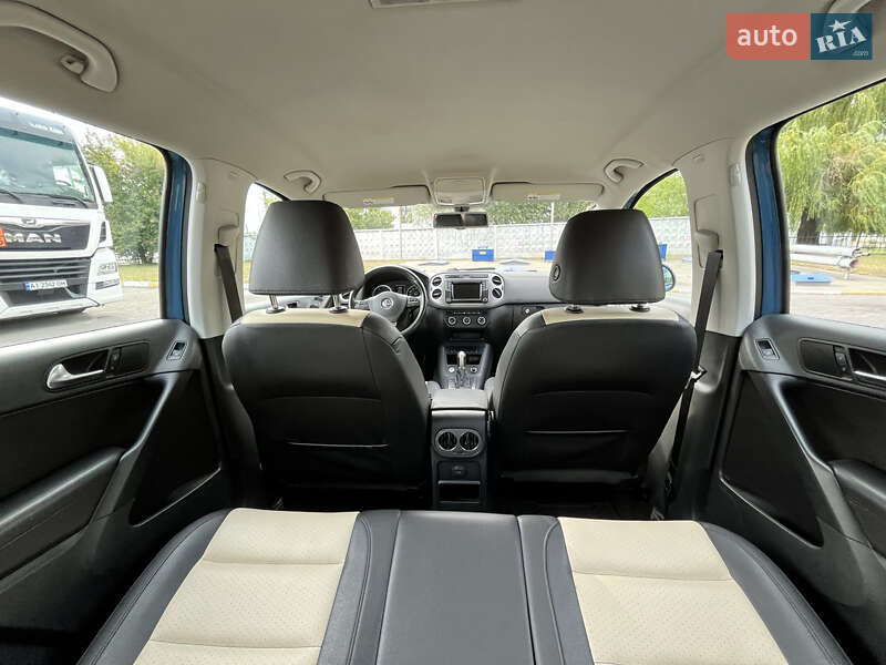 Позашляховик / Кросовер Volkswagen Tiguan 2016 в Василькові