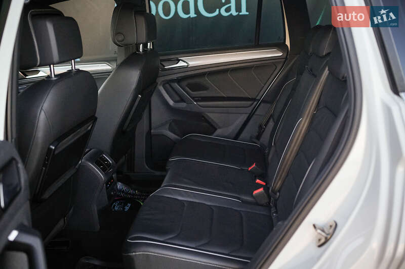 Внедорожник / Кроссовер Volkswagen Tiguan 2016 в Луцке