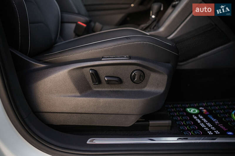 Внедорожник / Кроссовер Volkswagen Tiguan 2016 в Луцке