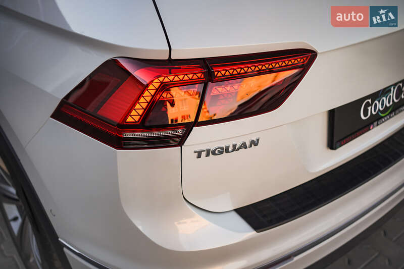Внедорожник / Кроссовер Volkswagen Tiguan 2016 в Луцке