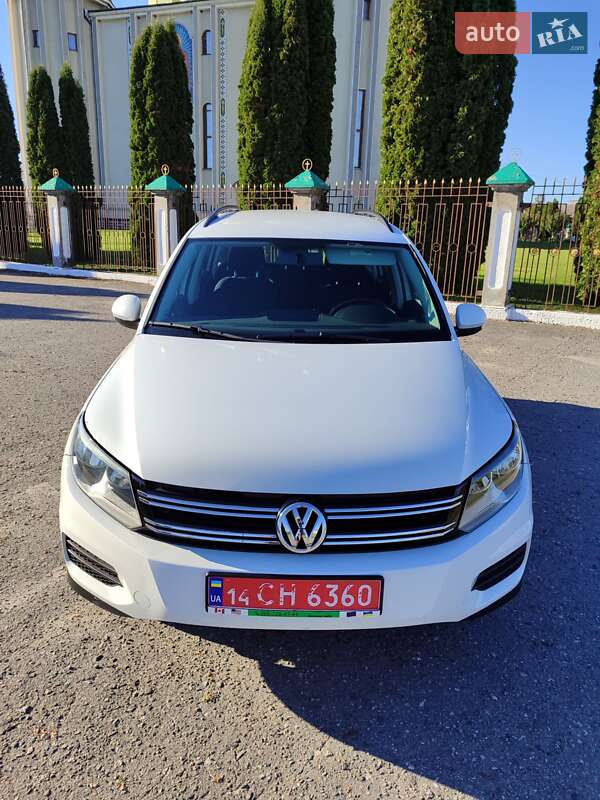 Внедорожник / Кроссовер Volkswagen Tiguan 2017 в Дубно