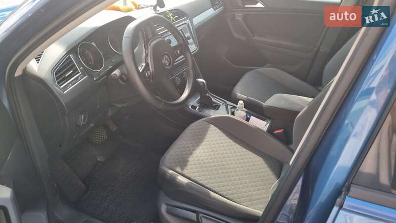 Позашляховик / Кросовер Volkswagen Tiguan 2017 в Одесі