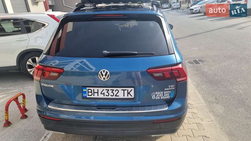 Позашляховик / Кросовер Volkswagen Tiguan 2017 в Одесі