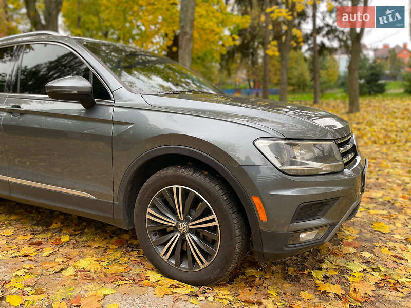 Внедорожник / Кроссовер Volkswagen Tiguan 2017 в Киеве фото 6 Внедорожник / Кроссовер Volkswagen Tiguan 2017 в Киеве