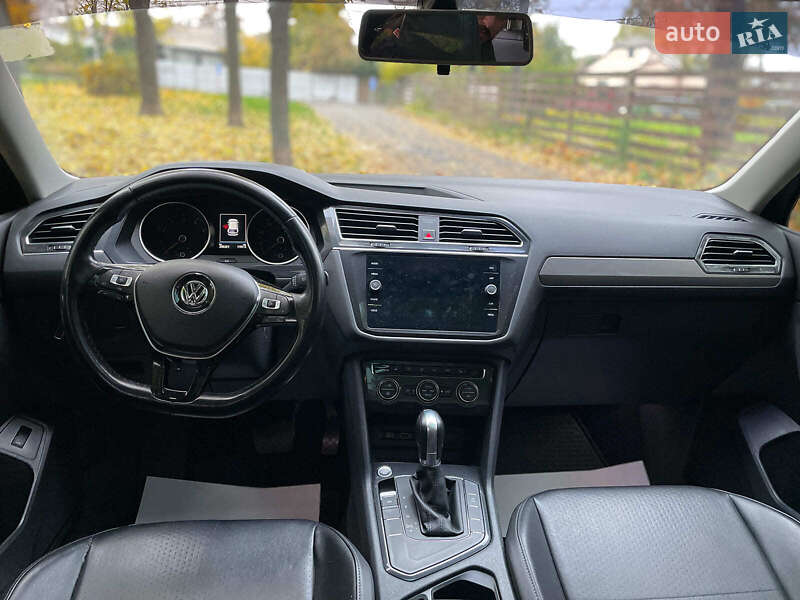 Внедорожник / Кроссовер Volkswagen Tiguan 2017 в Киеве фото 26 Внедорожник / Кроссовер Volkswagen Tiguan 2017 в Киеве