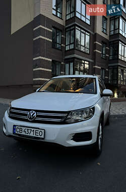 Внедорожник / Кроссовер Volkswagen Tiguan 2017 в Чернигове
