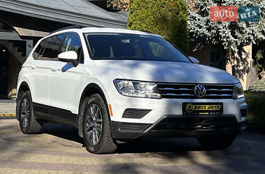Позашляховик / Кросовер Volkswagen Tiguan 2018 в Львові