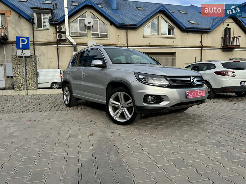 Внедорожник / Кроссовер Volkswagen Tiguan 2016 в Ивано-Франковске