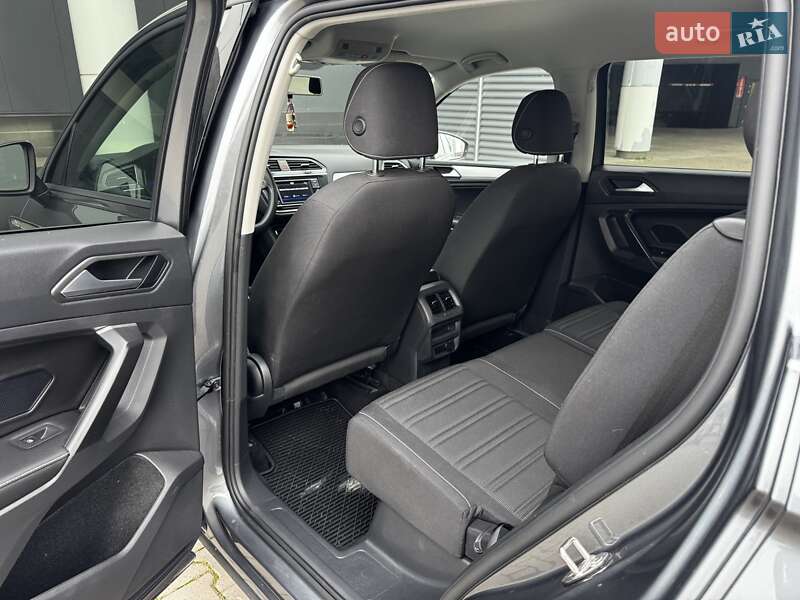 Внедорожник / Кроссовер Volkswagen Tiguan 2022 в Киеве