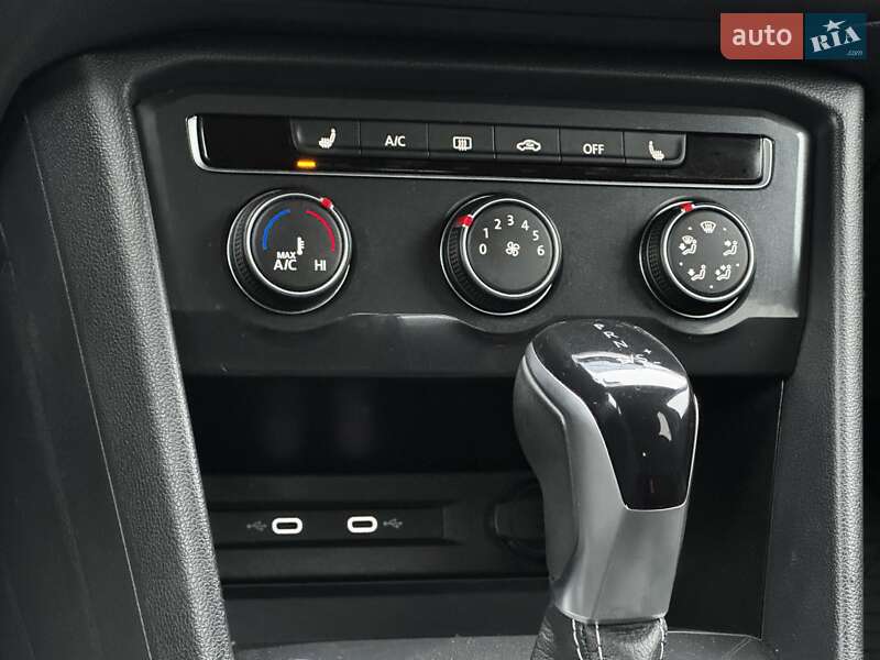 Внедорожник / Кроссовер Volkswagen Tiguan 2022 в Киеве