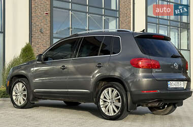 Внедорожник / Кроссовер Volkswagen Tiguan 2015 в 