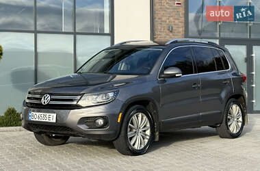 Внедорожник / Кроссовер Volkswagen Tiguan 2015 в 