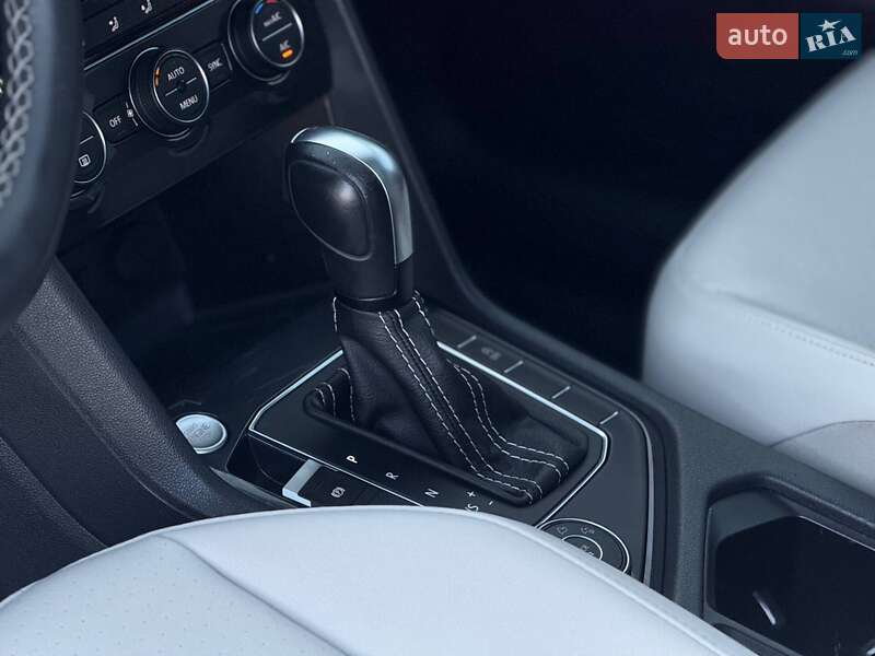 Внедорожник / Кроссовер Volkswagen Tiguan 2021 в Кривом Роге