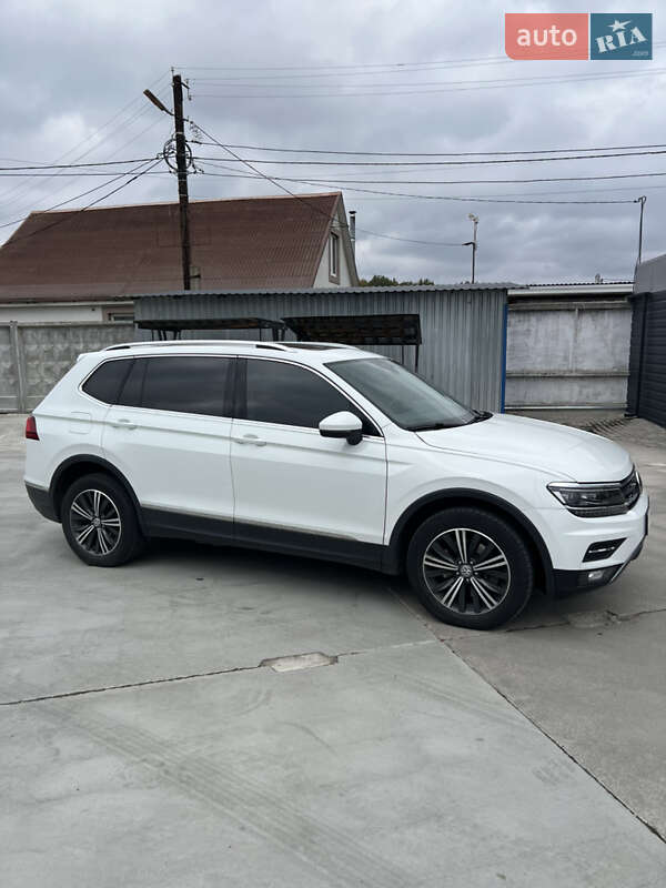 Внедорожник / Кроссовер Volkswagen Tiguan 2017 в Белой Церкви