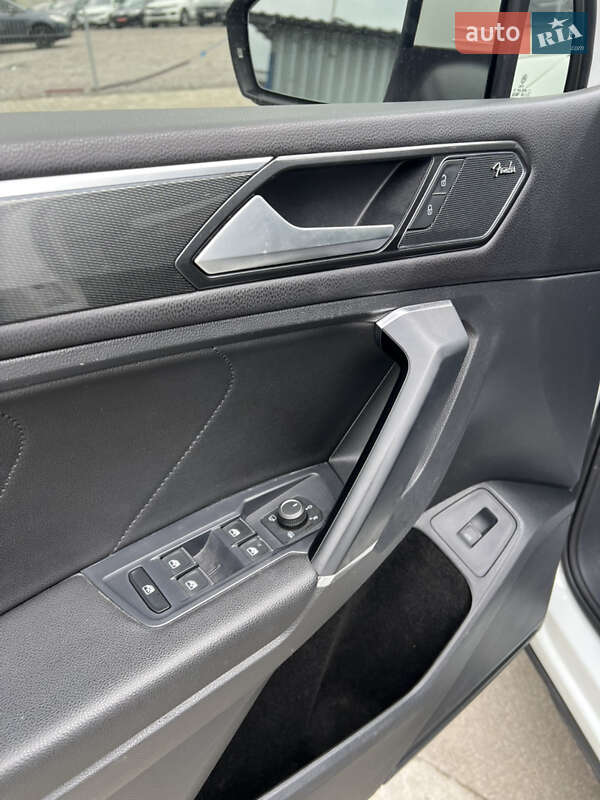 Внедорожник / Кроссовер Volkswagen Tiguan 2017 в Белой Церкви