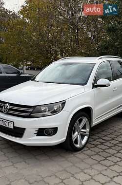 Позашляховик / Кросовер Volkswagen Tiguan 2016 в Одесі