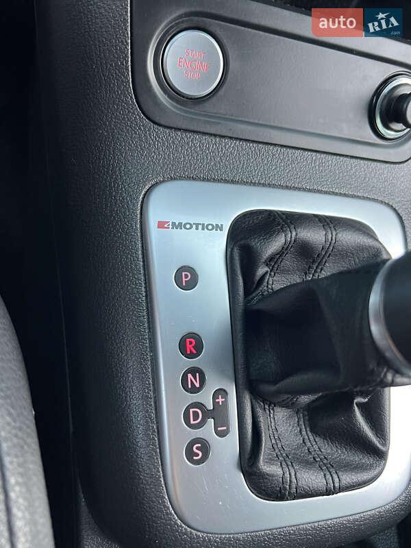 Внедорожник / Кроссовер Volkswagen Tiguan 2016 в Николаеве