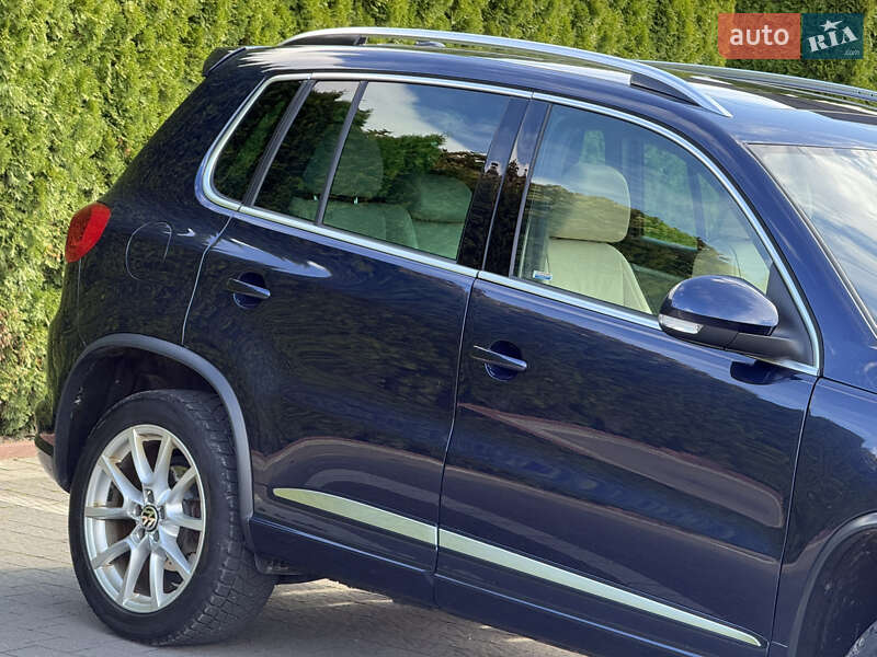 Позашляховик / Кросовер Volkswagen Tiguan 2015 в Стрию