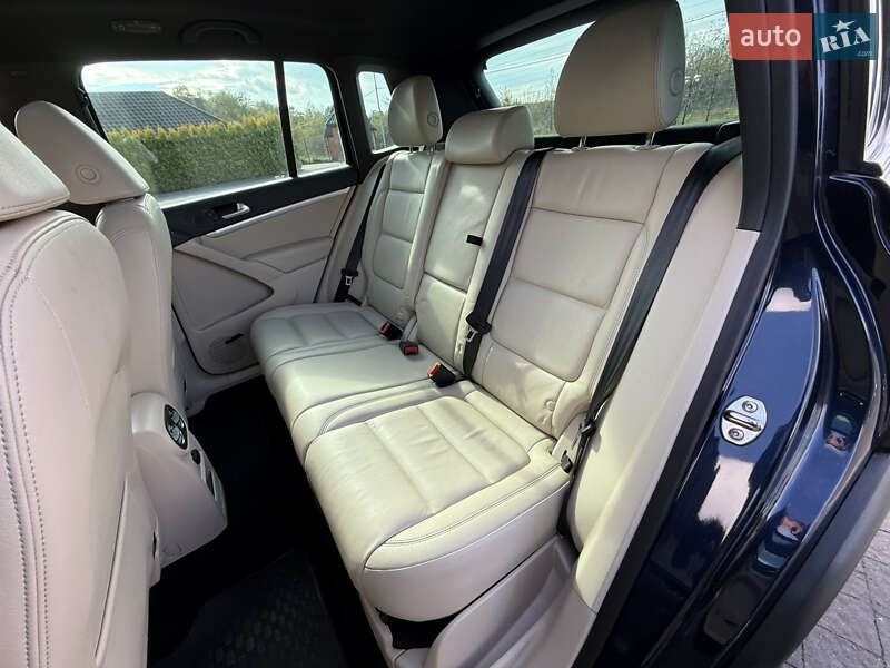 Позашляховик / Кросовер Volkswagen Tiguan 2015 в Стрию