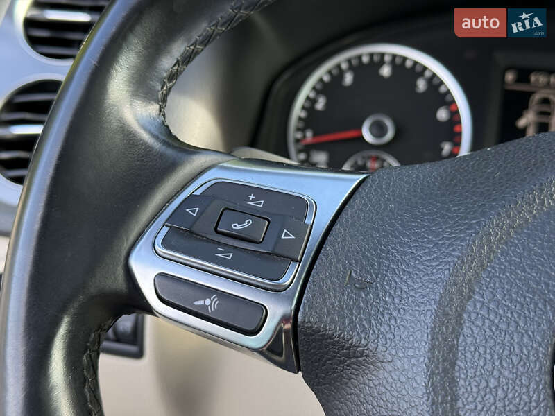 Позашляховик / Кросовер Volkswagen Tiguan 2015 в Стрию